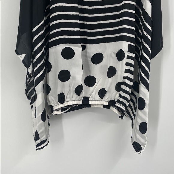 Black and White Striped Polka Dot Cold Shoulder Top - Picture 4 of 10